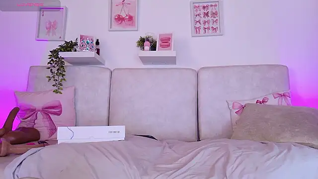 Snapshot of Malka_Burning chatting on February 16, 2026, 8:05 pm Malka Burning online show from February 16, 2026, 8:05 pm