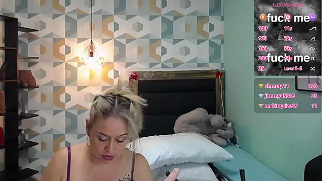 Snapshot of cameronglen chatting on March 3, 2025, 6:26 am cameronglen online show from March 3, 2025, 6:26 am