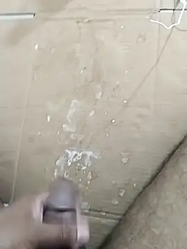 cenyon124 online show from November 16, 2025, 4:12 pm