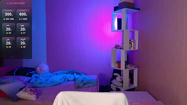 ur kitty   online show from December 9, 2024, 12:08 pm