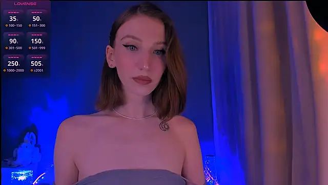 ellaamber online show from November 2, 2025, 4:59 am