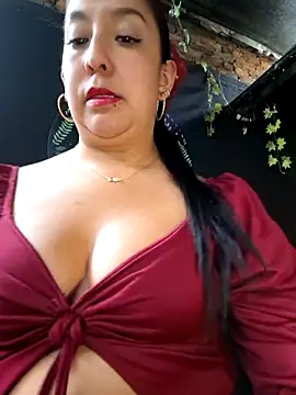 Bella keny online show from October 29, 2025, 6:53 pm