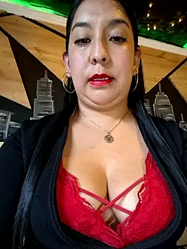 Bella keny online show from November 27, 2025, 5:48 pm