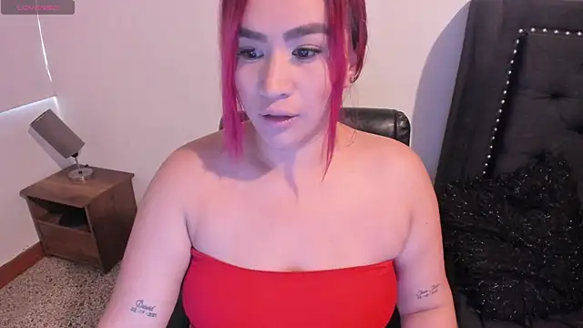 EmaGw online show from November 28, 2025, 6:21 pm