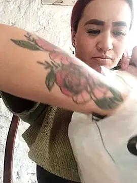 EmaGw online show from December 5, 2025, 6:48 pm