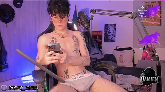 Snapshot of cinnamon_boyxxx chatting on November 23, 2025, 3:50 am cinnamon boyxxx online show from November 23, 2025, 3:50 am