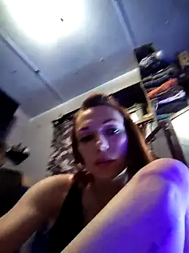 Snapshot of Genevieve143 chatting on November 9, 2025, 10:52 pm Genevieve143 online show from November 9, 2025, 10:52 pm