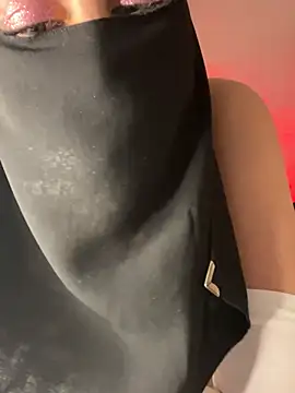 Snapshot of Jumanaa chatting on January 15, 2026, 9:51 pm Jumanaa online show from January 15, 2026, 9:51 pm