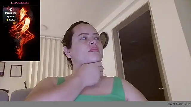 Snapshot of saramartinez1000 chatting on October 2, 2025, 2:57 pm saramartinez1000 online show from October 2, 2025, 2:57 pm