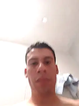 josehot151515 online show from November 18, 2025, 6:12 pm