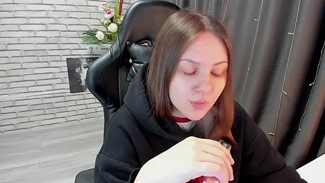 Snapshot of Kvetachka chatting on March 2, 2025, 1:04 am Kvetachka online show from March 2, 2025, 1:04 am