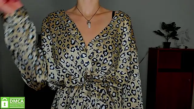 annakillianox online show from October 24, 2025, 5:26 am