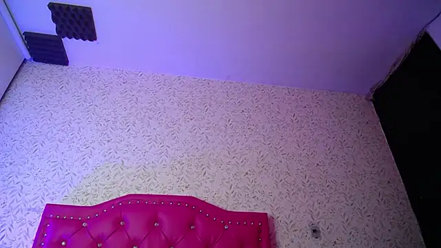 Snapshot of luly_pink chatting on December 18, 2025, 3:56 am luly pink online show from December 18, 2025, 3:56 am