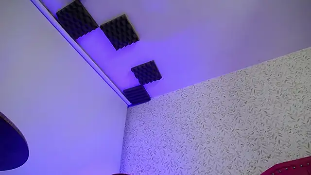 Snapshot of luly_pink chatting on January 8, 2026, 4:04 am luly pink online show from January 8, 2026, 4:04 am