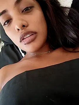 VictoireFeller online show from September 13, 2025, 3:12 pm