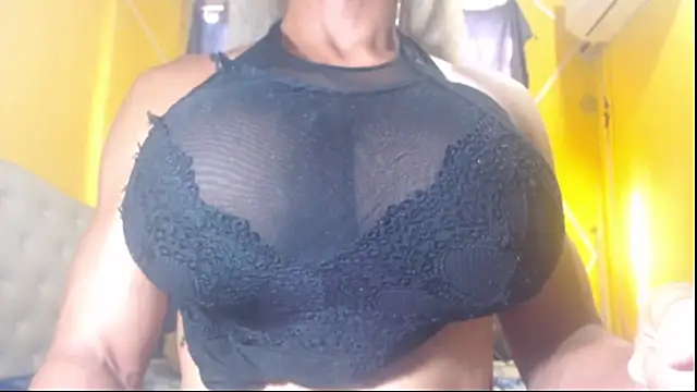 DanielaMuscleTS online show from January 7, 2025, 8:10 pm