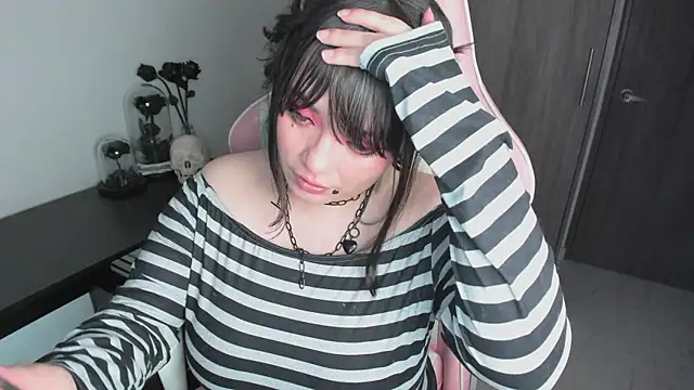  hikaru arimura online show from April 16, 2026, 2:56 am