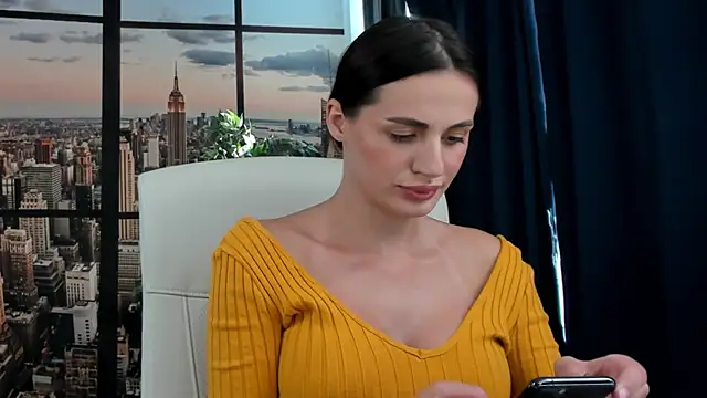 Jelisse Jones online show from September 28, 2025, 12:43 pm