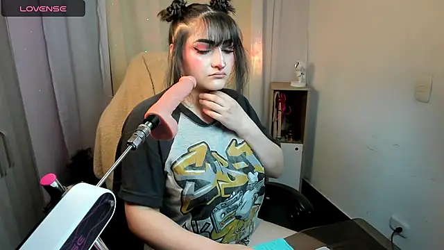 setzuna  online show from November 20, 2025, 1:28 am