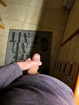 Snapshot of onbifeet chatting on February 16, 2025, 8:00 pm onbifeet online show from February 16, 2025, 8:00 pm