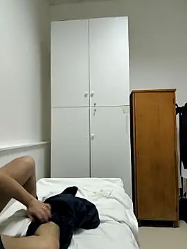 Snapshot of onbifeet chatting on March 3, 2025, 12:15 am onbifeet online show from March 3, 2025, 12:15 am