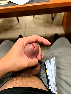 Snapshot of onbifeet chatting on November 6, 2025, 5:36 pm onbifeet online show from November 6, 2025, 5:36 pm