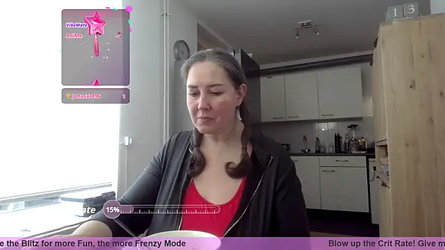 MilfGina online show from November 13, 2025, 8:46 am