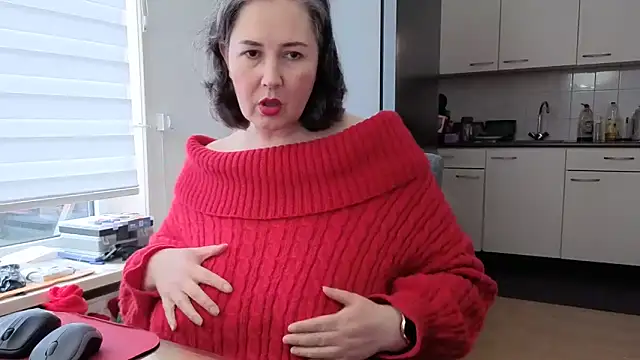 MilfGina online show from February 16, 2026, 12:23 pm