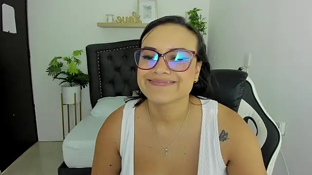 zoe danae  online show from December 26, 2024, 12:16 pm