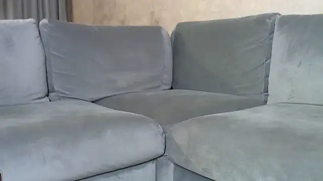 Snapshot of LuanaDess chatting on December 20, 2025, 12:29 am LuanaDess online show from December 20, 2025, 12:29 am