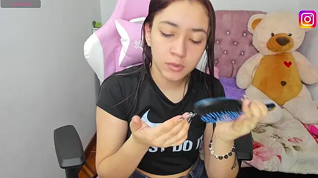 karla cute01 online show from March 4, 2025, 10:16 pm