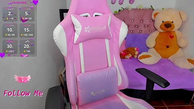 karla cute01 online show from November 13, 2025, 5:28 am