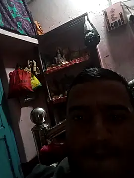 hotAnshika online show from July 16, 2026, 8:09 am