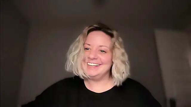 darlingashley online show from December 21, 2025, 6:09 am