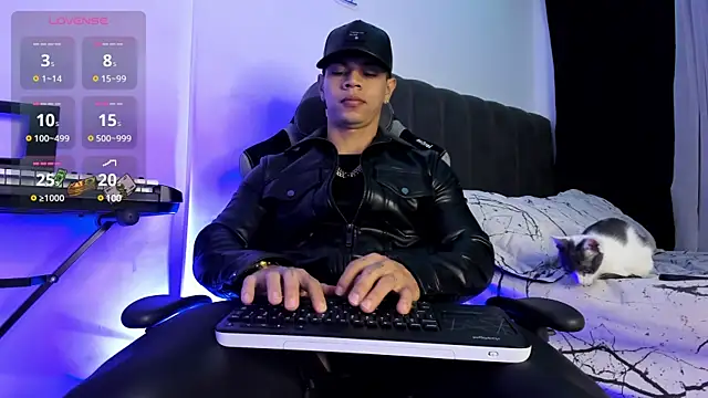 Aron Dark online show from March 18, 2025, 10:57 am