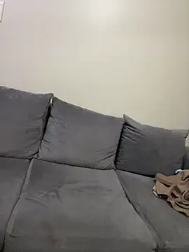 jaytee198610 online show from June 15, 2026, 5:37 pm