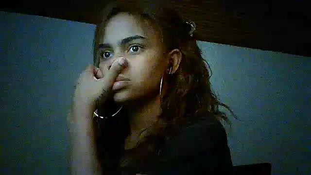 Snapshot of Bellabeltrann chatting on January 24, 2025, 3:43 am Bellabeltrann online show from January 24, 2025, 3:43 am