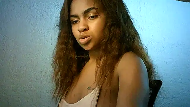 Snapshot of Bellabeltrann chatting on February 5, 2025, 10:08 am Bellabeltrann online show from February 5, 2025, 10:08 am