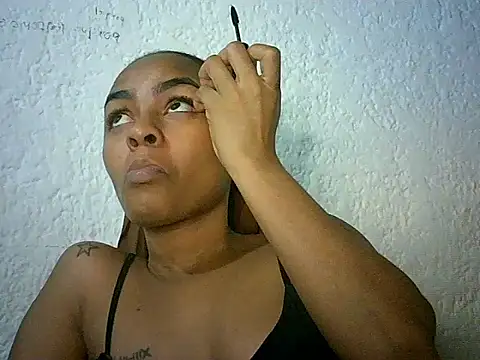 Snapshot of Bellabeltrann chatting on April 2, 2026, 11:41 am Bellabeltrann online show from April 2, 2026, 11:41 am