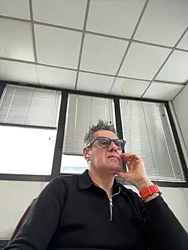 Snapshot of Britmi chatting on January 19, 2026, 10:19 am Britmi online show from January 19, 2026, 10:19 am