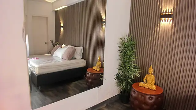 Snapshot of AliceHanz chatting on January 11, 2026, 11:10 pm AliceHanz online show from January 11, 2026, 11:10 pm