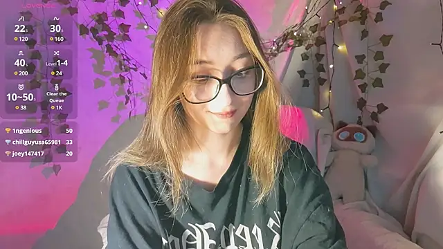 Snapshot of monlight__dana chatting on December 6, 2024, 3:00 pm monlight dana online show from December 6, 2024, 3:00 pm