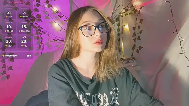 Snapshot of monlight__dana chatting on December 7, 2024, 5:31 pm monlight dana online show from December 7, 2024, 5:31 pm