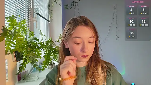 Snapshot of monlight__dana chatting on February 2, 2025, 9:40 am monlight dana online show from February 2, 2025, 9:40 am