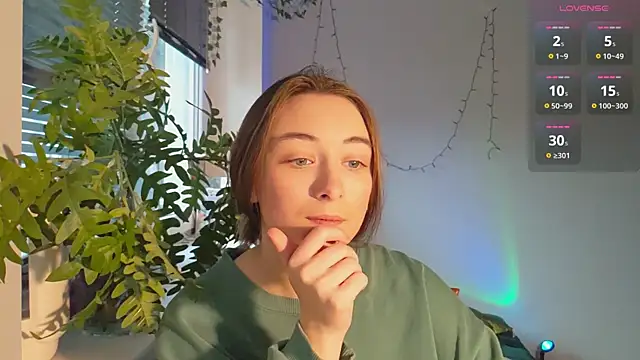 Snapshot of monlight__dana chatting on February 3, 2025, 12:47 pm monlight dana online show from February 3, 2025, 12:47 pm