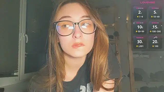 Snapshot of monlight__dana chatting on November 2, 2025, 3:14 pm monlight dana online show from November 2, 2025, 3:14 pm