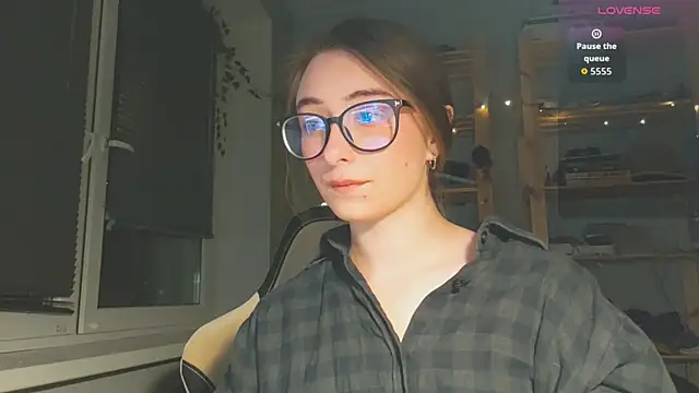 Snapshot of monlight__dana chatting on November 8, 2025, 4:07 pm monlight dana online show from November 8, 2025, 4:07 pm