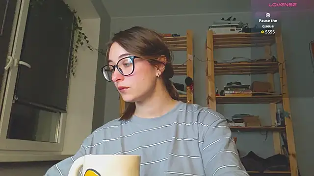 monlight  dana online show from November 14, 2025, 11:57 pm