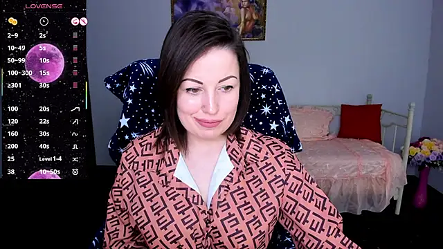 Emily Midlton online show from March 3, 2025, 10:38 am