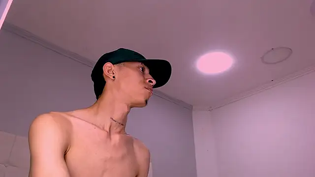 Smith maicol online show from November 9, 2025, 7:12 pm